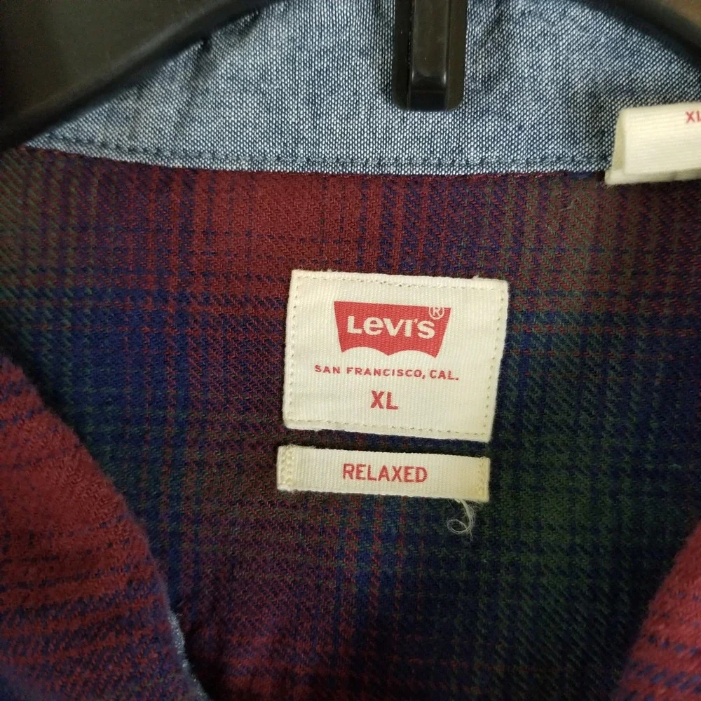 Levi's Flannel Shirt Mens XL Burgundy Green Plaid Relaxed Fit Cotton Button Down